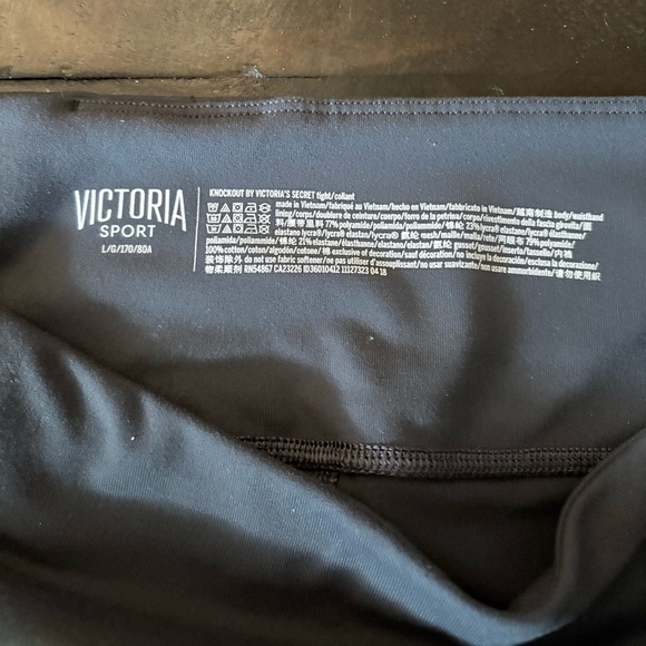 Victoria's Secret Sport Charcoal Leggings - Picture 2 of 5